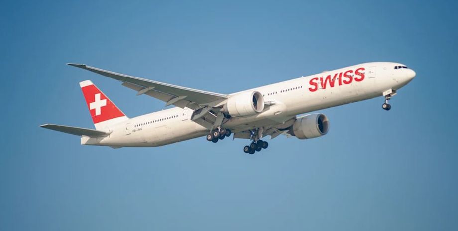 Зачем в иллюминаторе отверстие