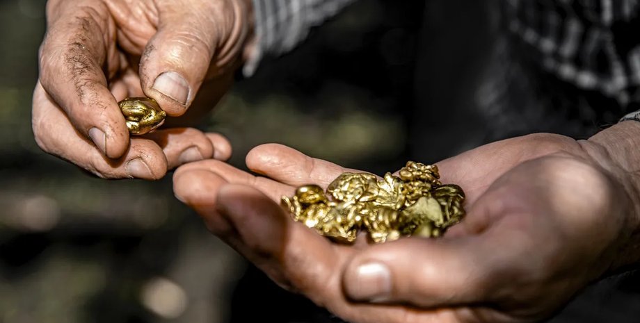 запасы золота