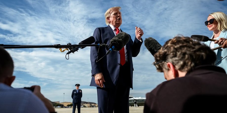 Дональд Трамп попросил Зеленского не бить по российским НПЗ